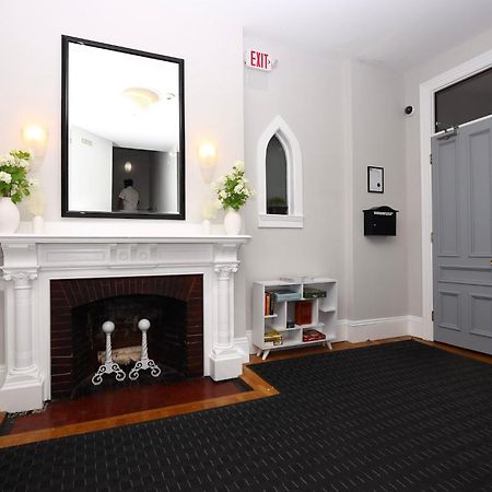 Stylish Studio On Newbury St #3 Boston Extérieur photo